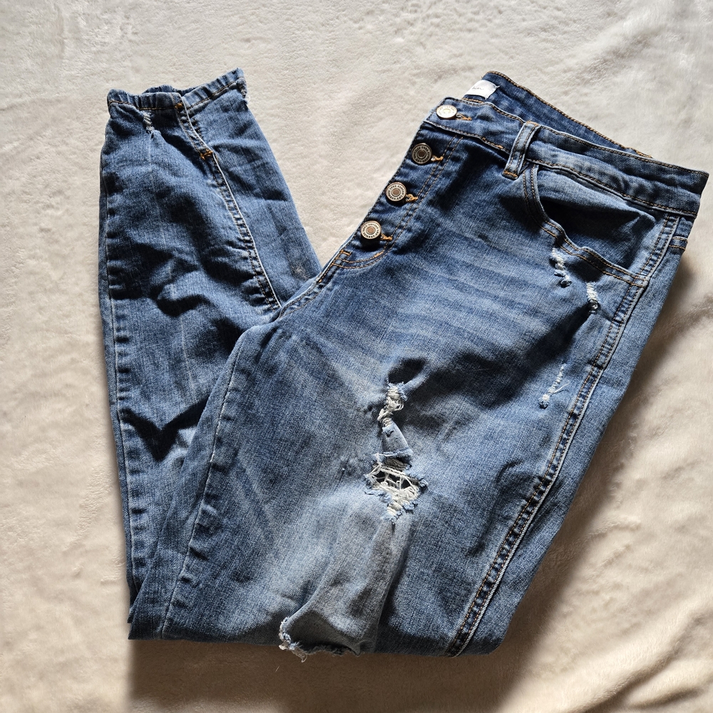 Stylish Blue Distressed Women Jeans